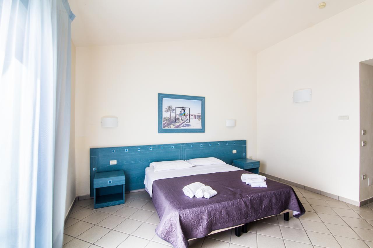 Nelema Village Resort San Nicola Arcella Quarto foto